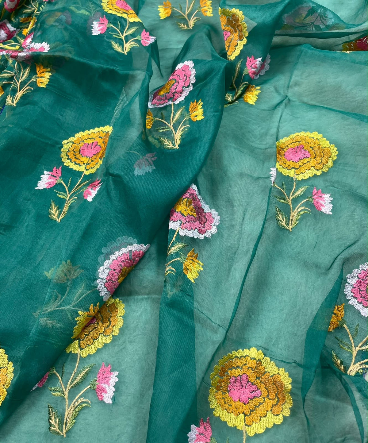 Kora Brocade Petit Point Embroidery Saree