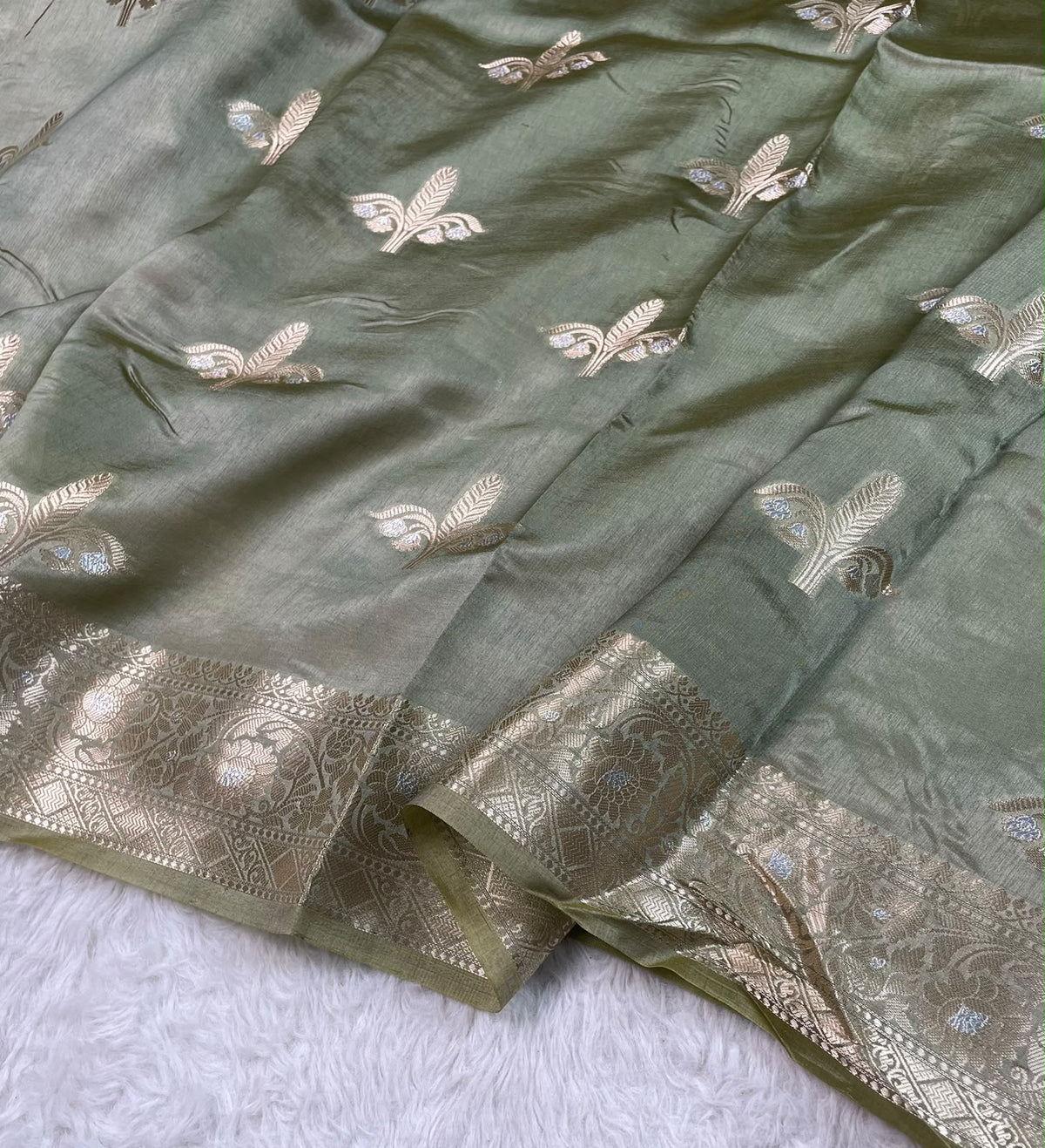 Saree Green Mango Pattu