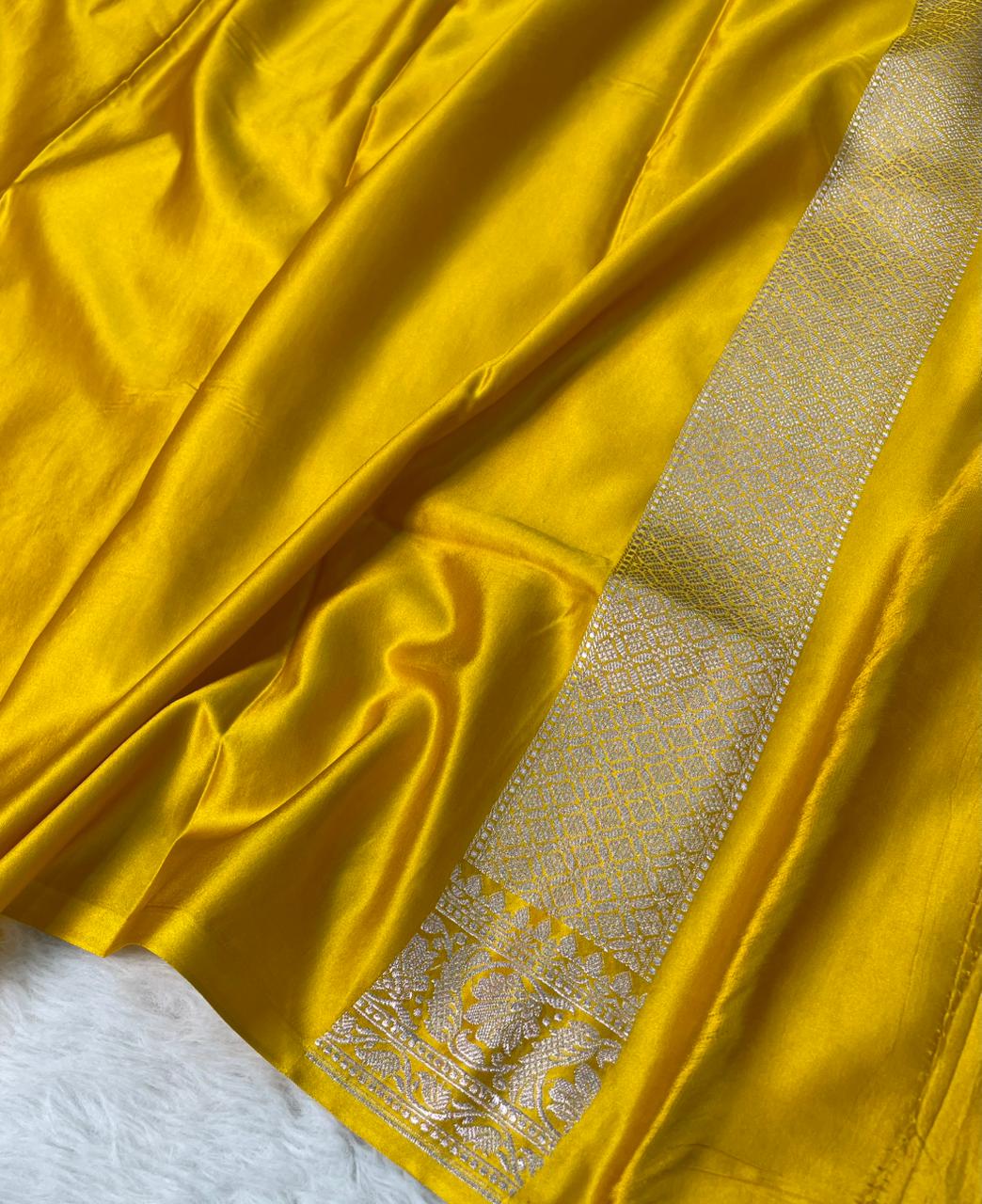 Mashru silk Zari Border Buta Saree