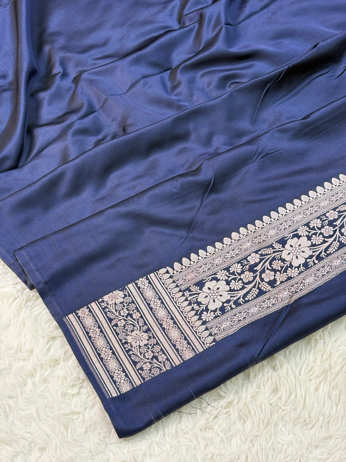 Mashru Silk Tilffi Cutwork Butta Saree