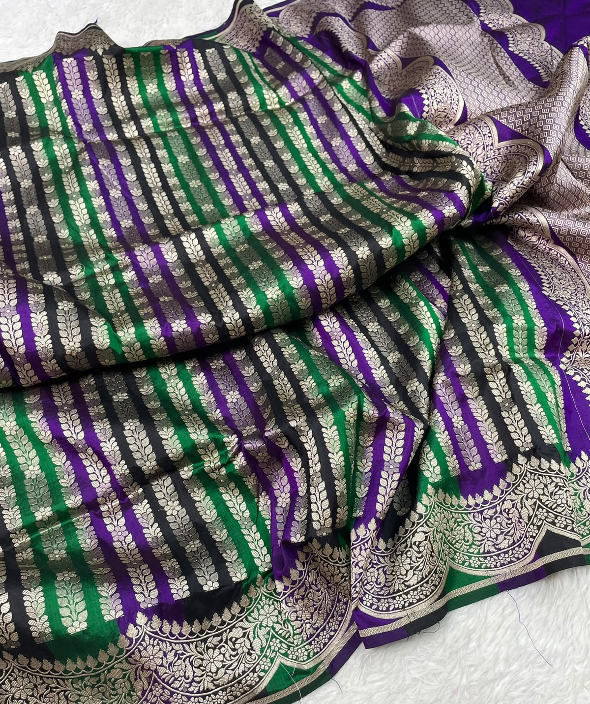 Banarasi Handloom Pure Katan  Cutwork Jangla Saree