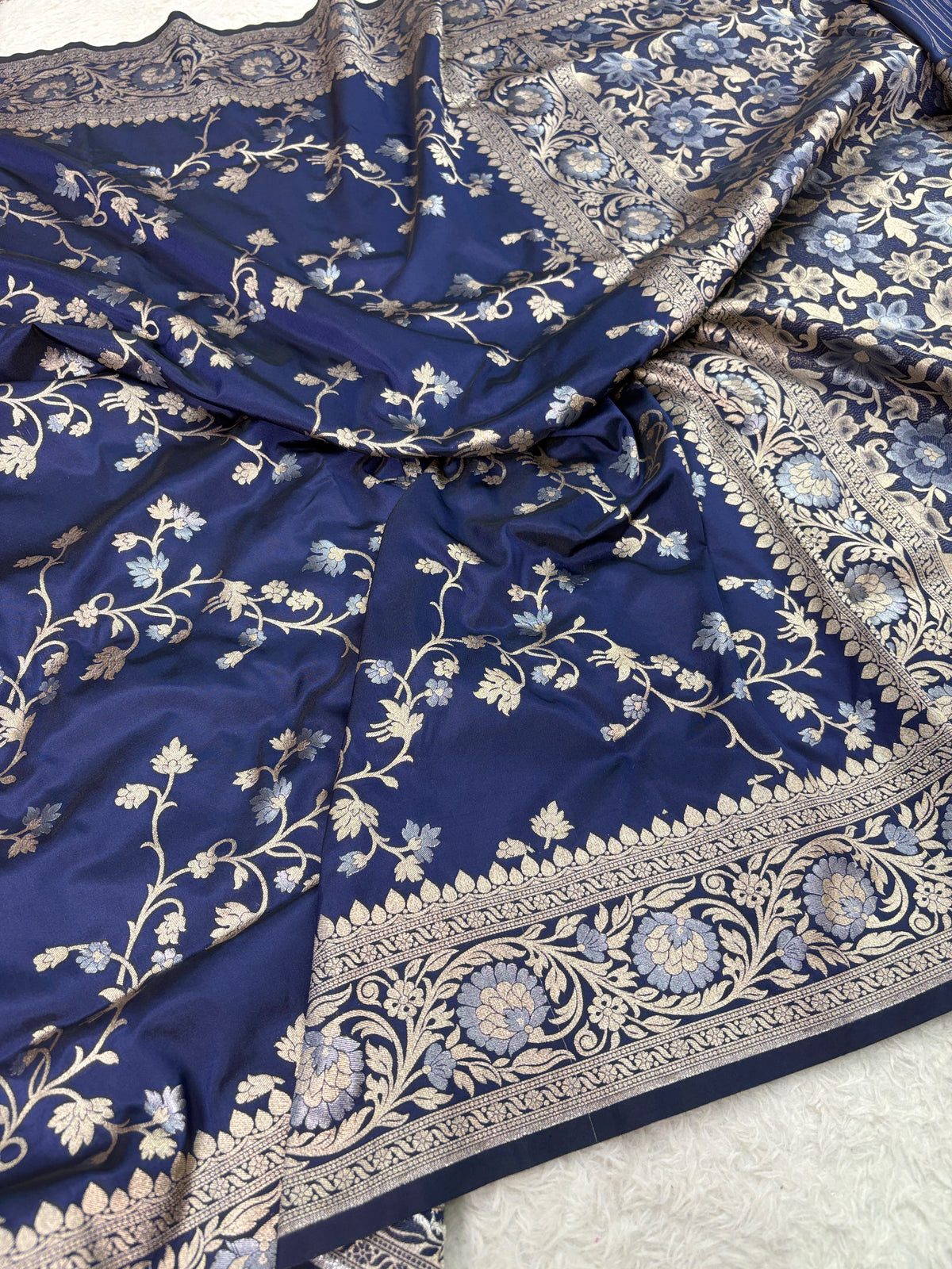 Semi Katan Sona Rupa Jangla Saree