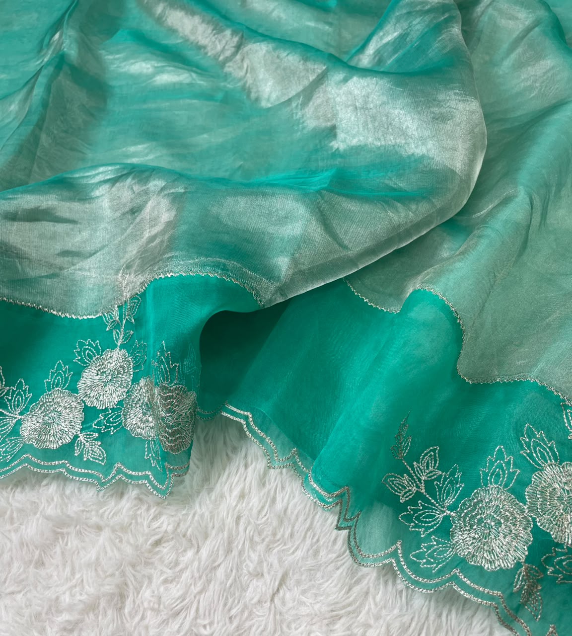 Banarasi Handloom Pure Tissue Organza Embriodery sarees