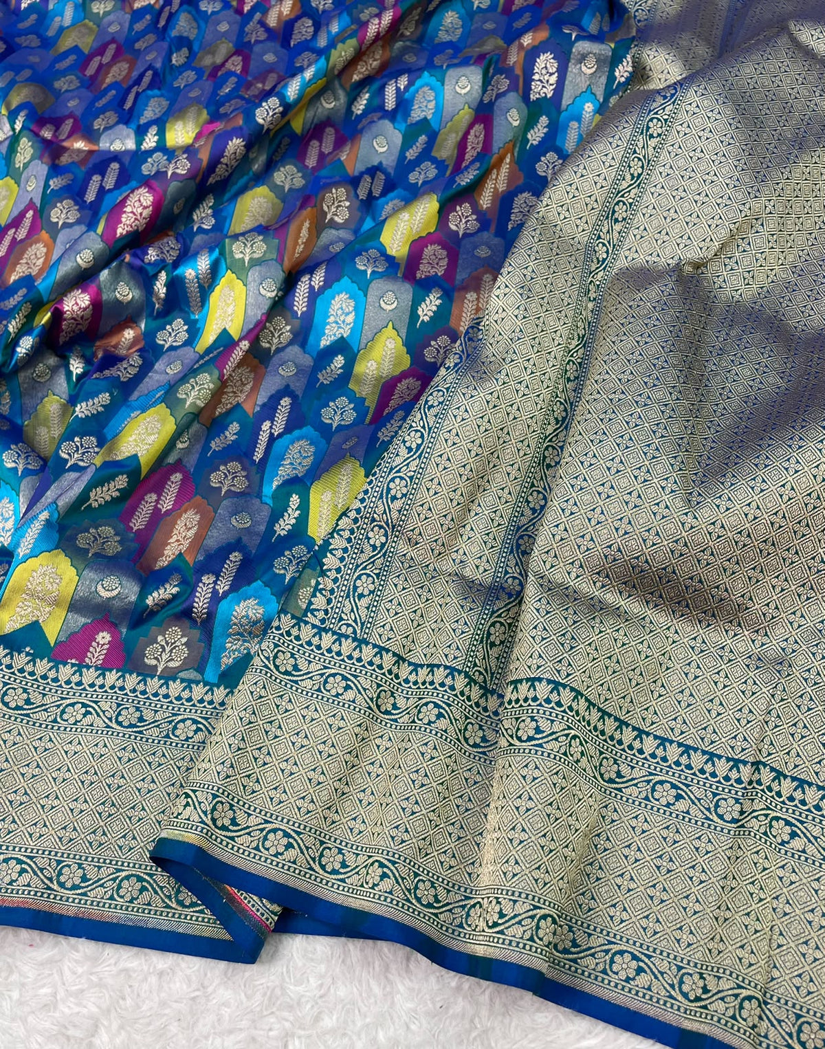 Banarasi Handloom Pure Katan  Cutwork Jangla Saree